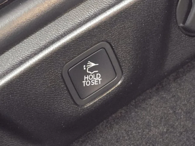 New 2026 Diamond Black Crystal Pearlcoat Dodge Scat Pack Plus image 23