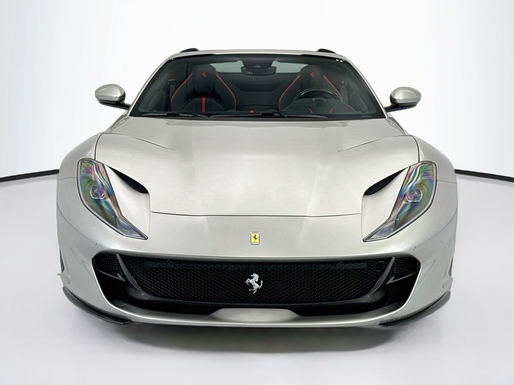 Used 2022  Ferrari Base image 2