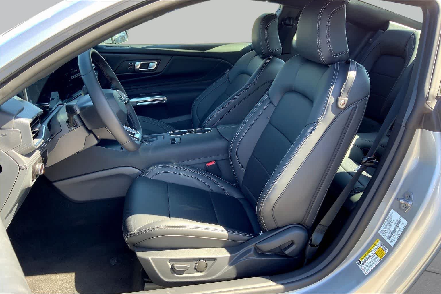 New 2025 Iconic Silver Metallic Ford EcoBoost® Premium Fastback image 9