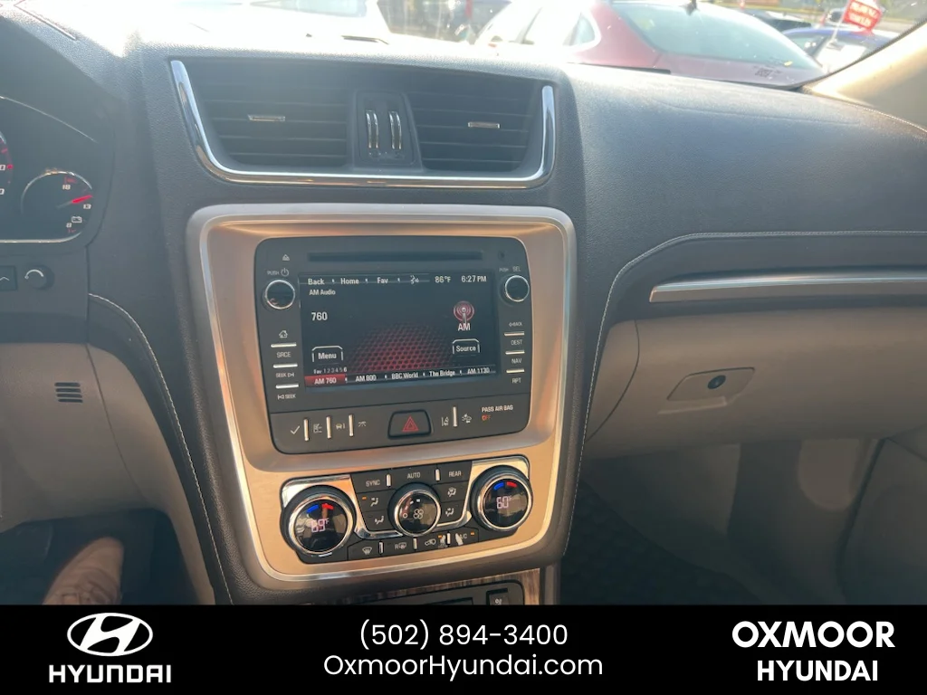 Used 2016 White Frost Tricoat GMC Denali image 5
