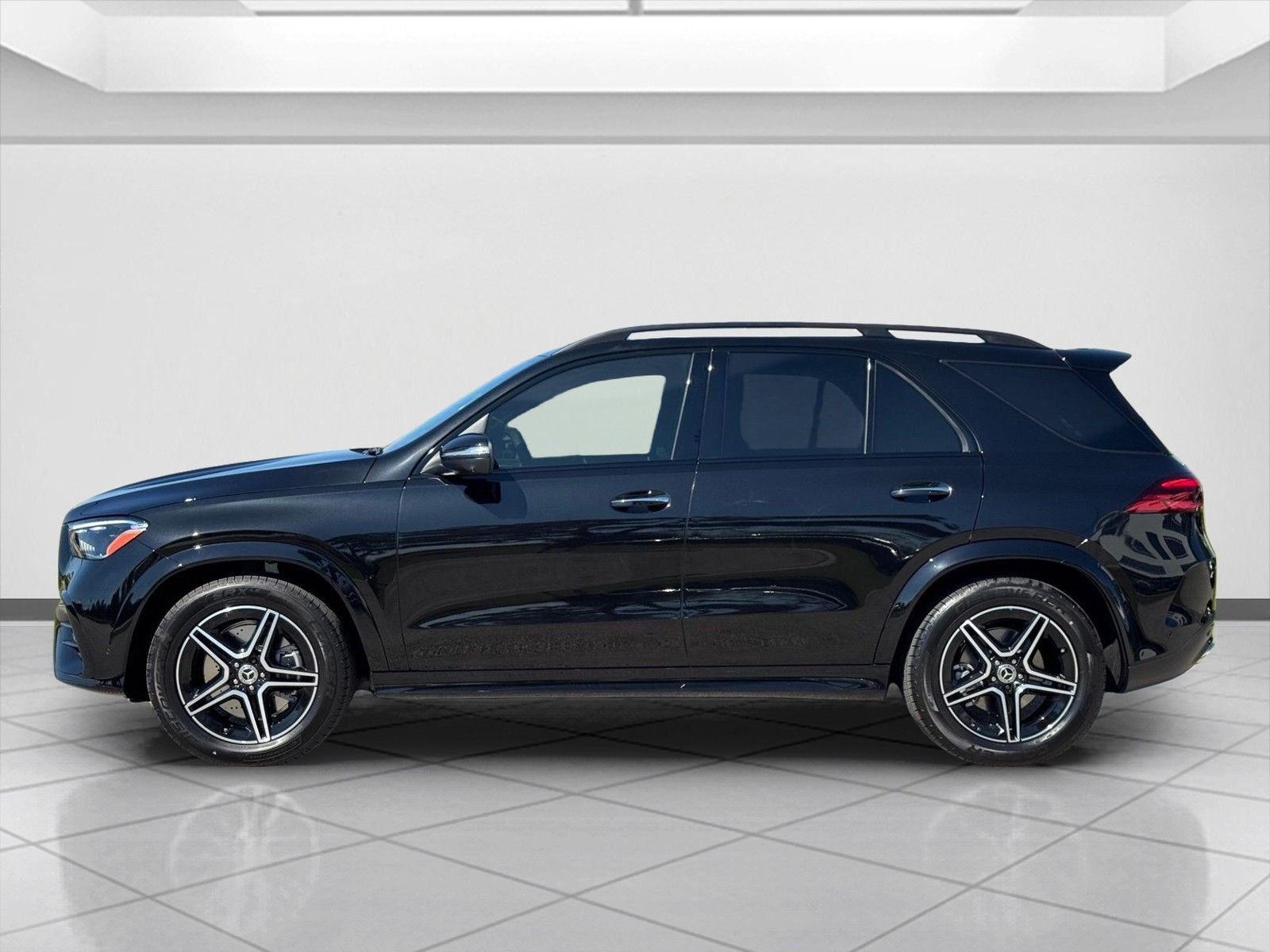 New 2026 Obsidian Black Metallic Mercedes-Benz GLE 350 image 5