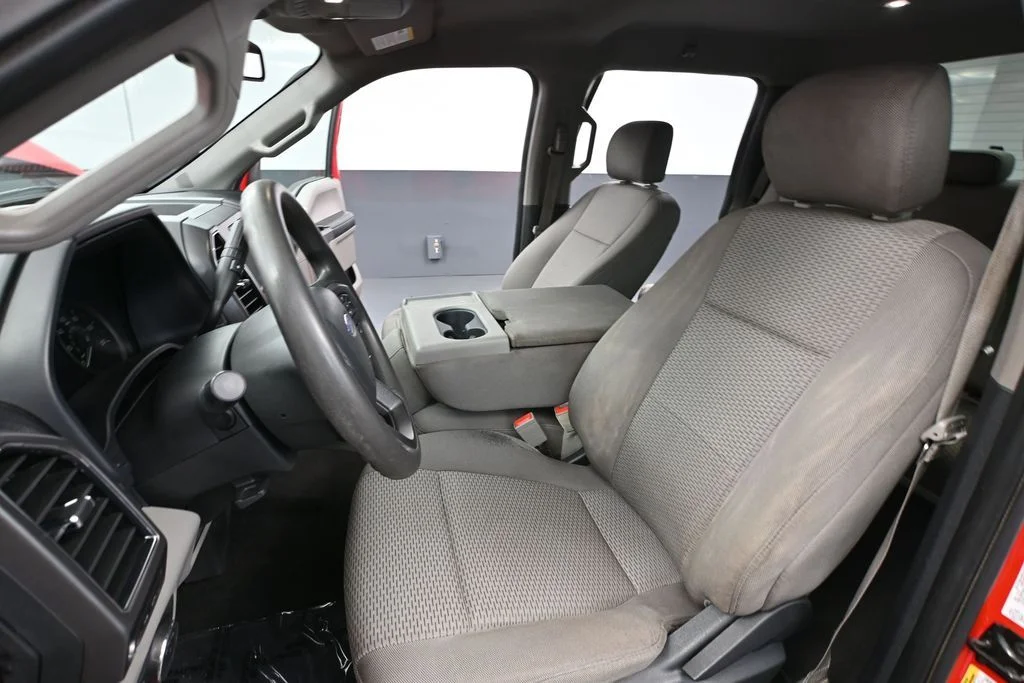 Used 2020 Red Ford XLT image 17