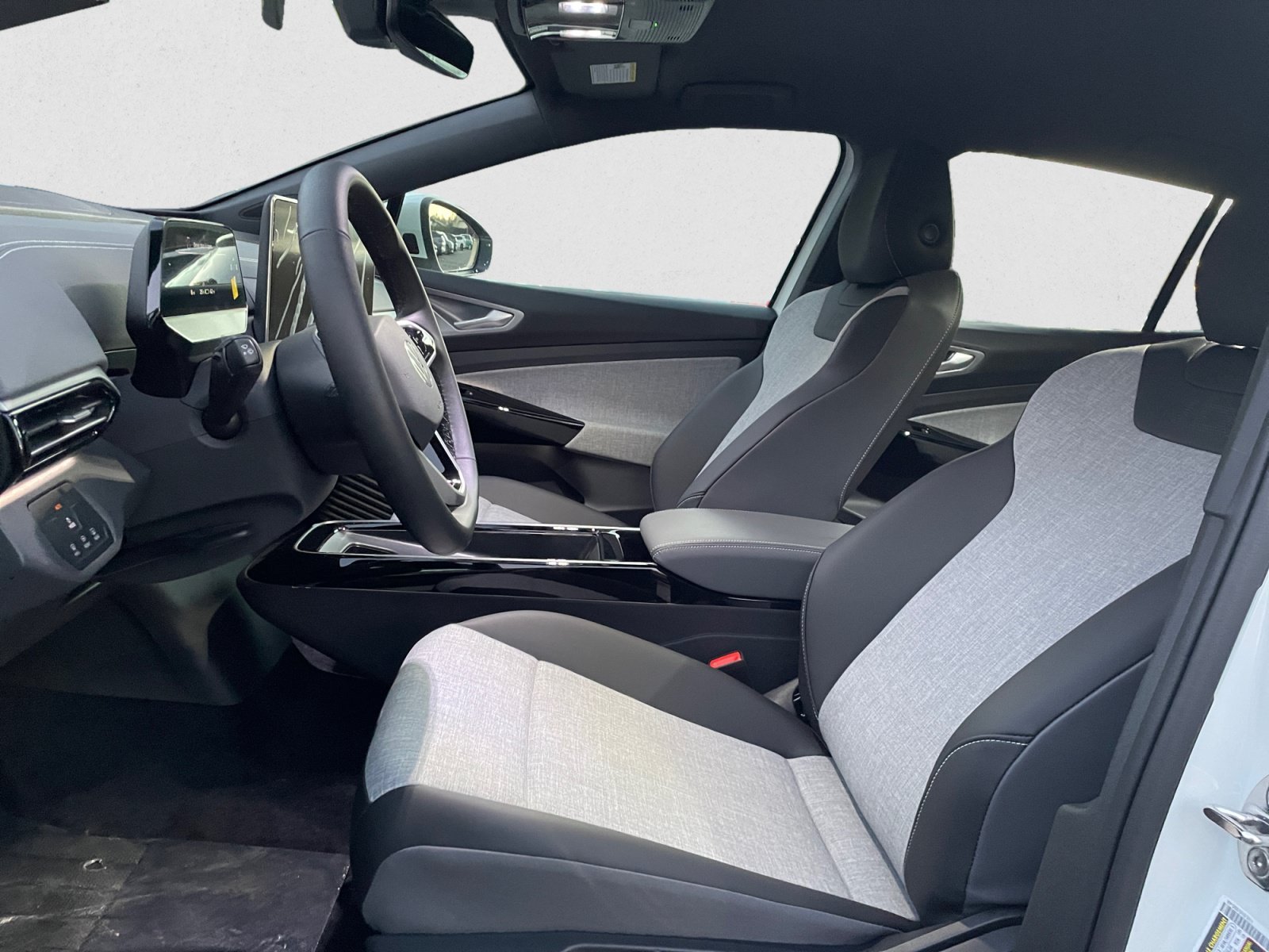 New 2026 Opal-White Volkswagen Pro image 9