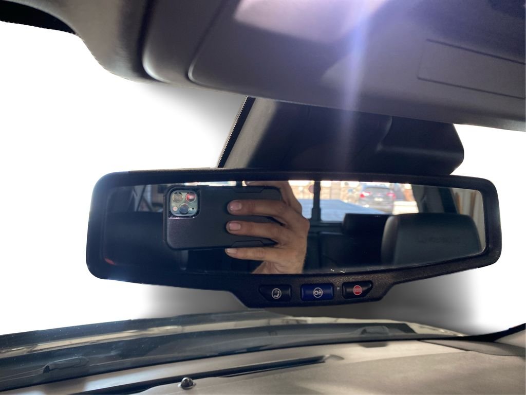 Used 2019 Black GMC Denali image 10