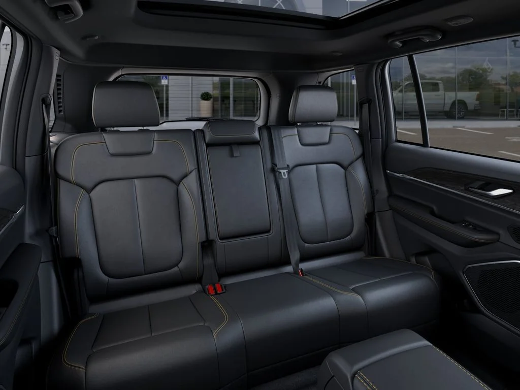 New 2026 Diamond Black Crystal Pearl-Coat Exterior Paint Jeep 85th Anniversary Edition image 15