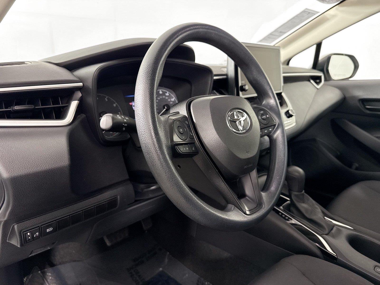 Used 2024 Ice Cap Toyota LE image 4