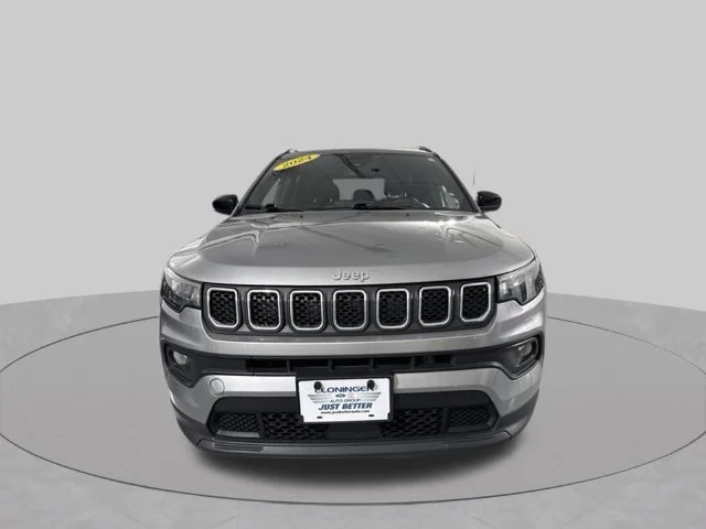 Used 2024 Gray Jeep Latitude image 2