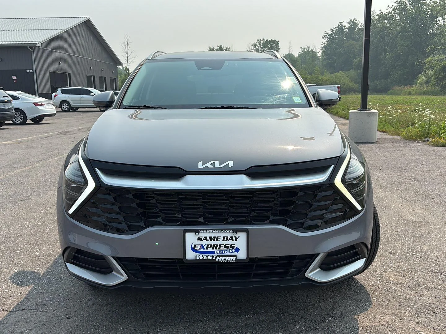 Used 2024 Everlasting Silver Kia EX image 2