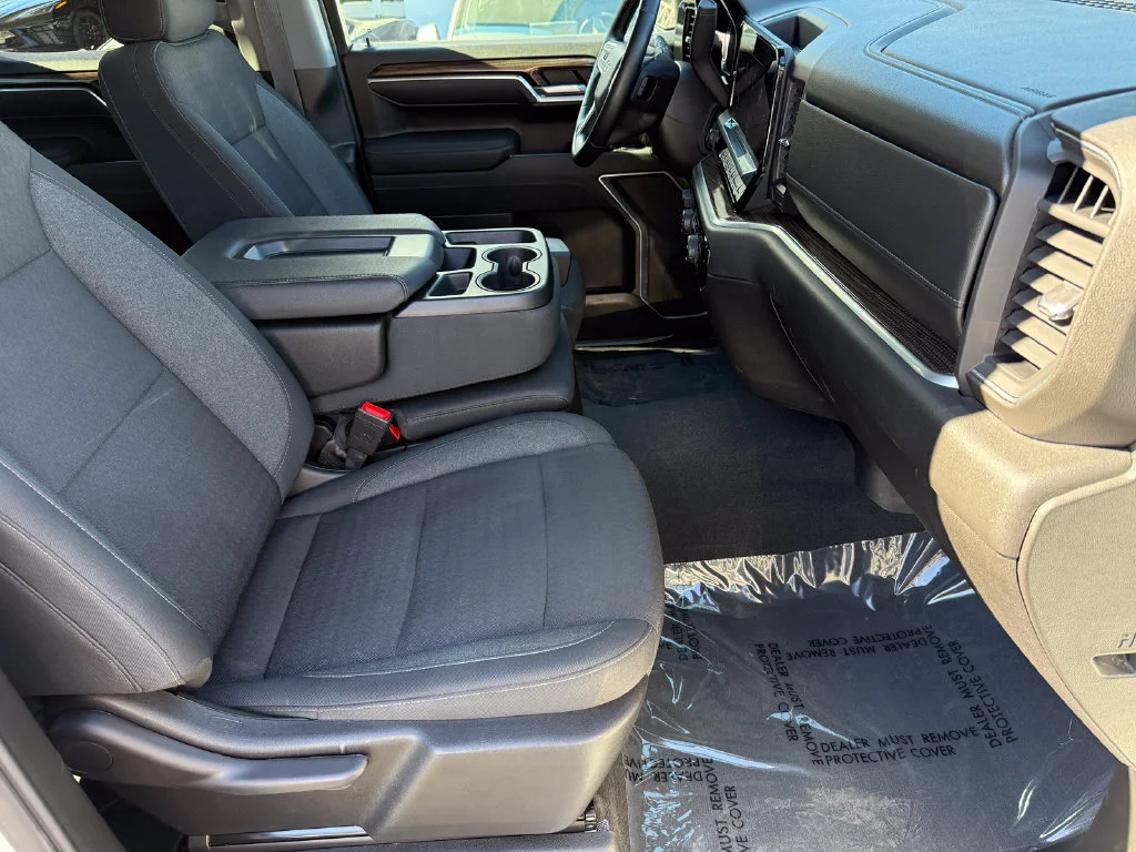 Used 2026 Summit White Chevrolet RST image 16