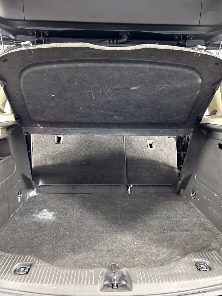 Used 2018 Gray Buick Preferred image 19