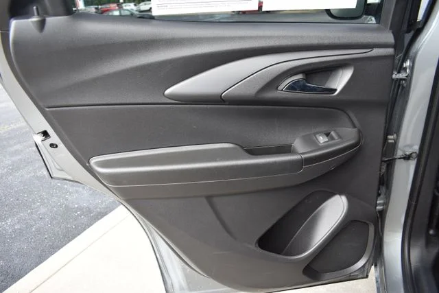 Used 2025 Gray Chevrolet LT image 12