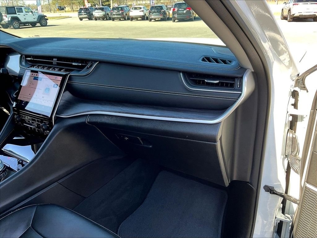 Used 2022 White Jeep Limited image 13