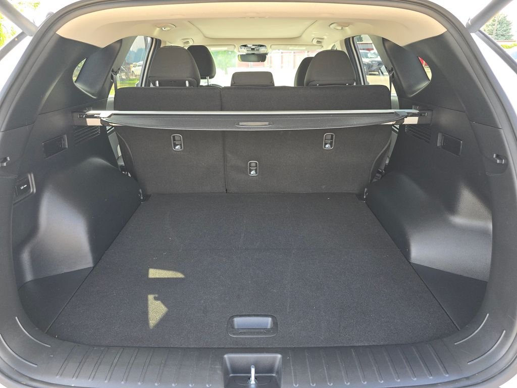 Used 2022 Gray Hyundai SEL Convenience image 22