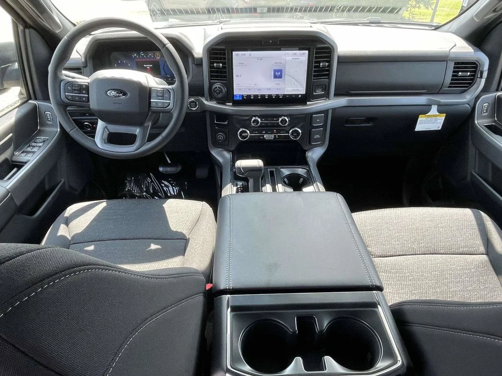 New 2026 Carbonized Gray Metallic Ford XLT image 11