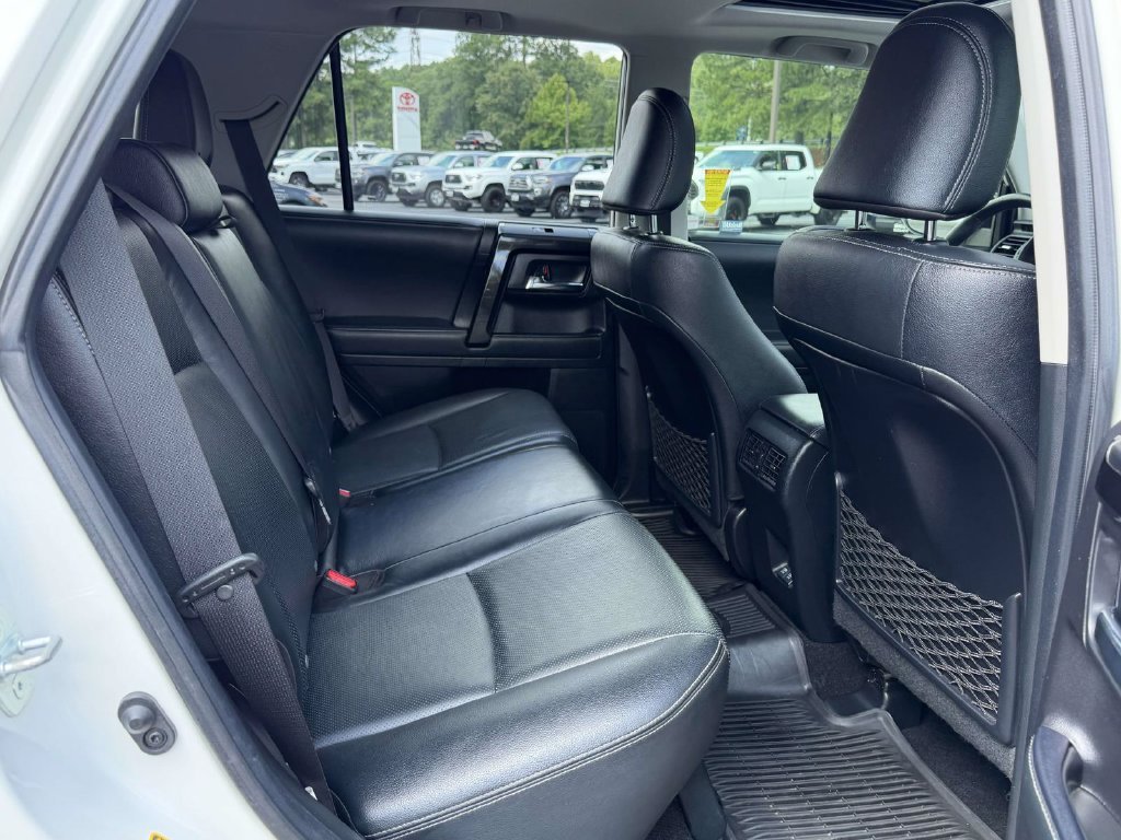 Used 2020 White Toyota Nightshade image 13