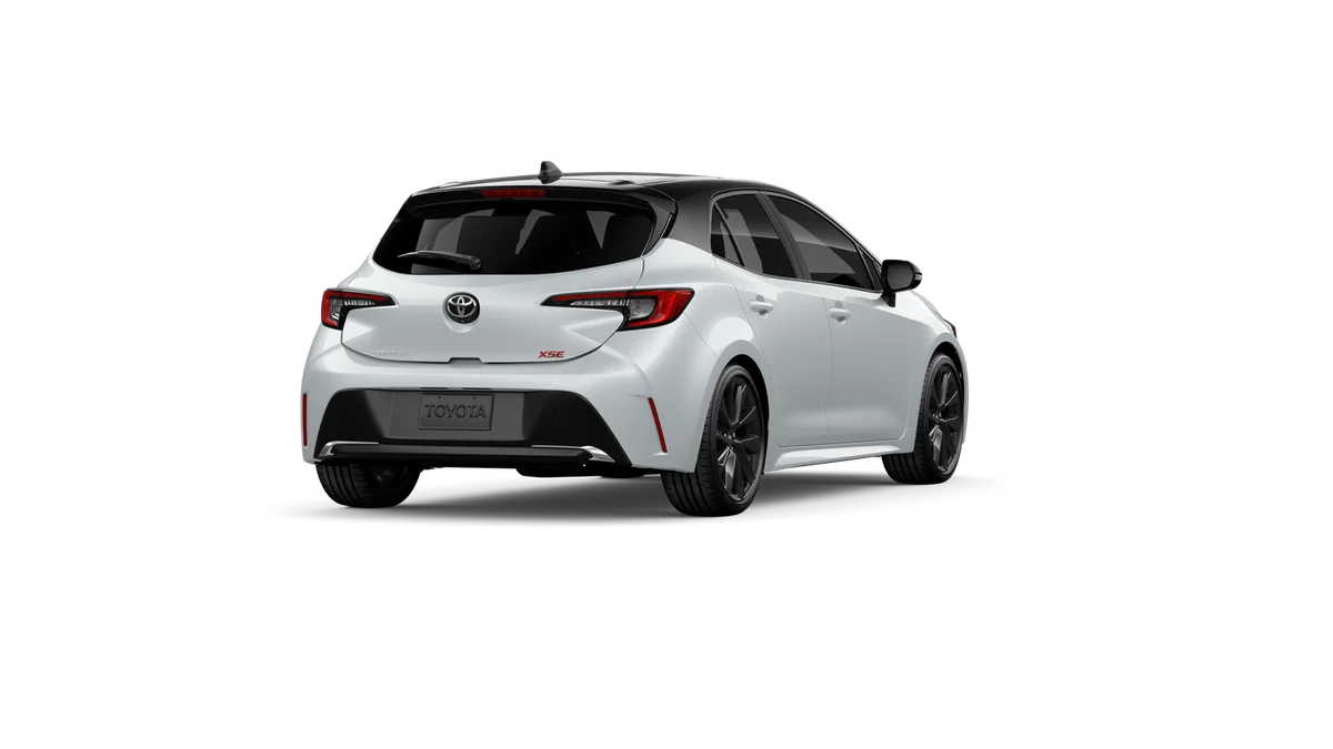 New 2027 Wind Chill Pearl with Black roof Toyota XSE image 9