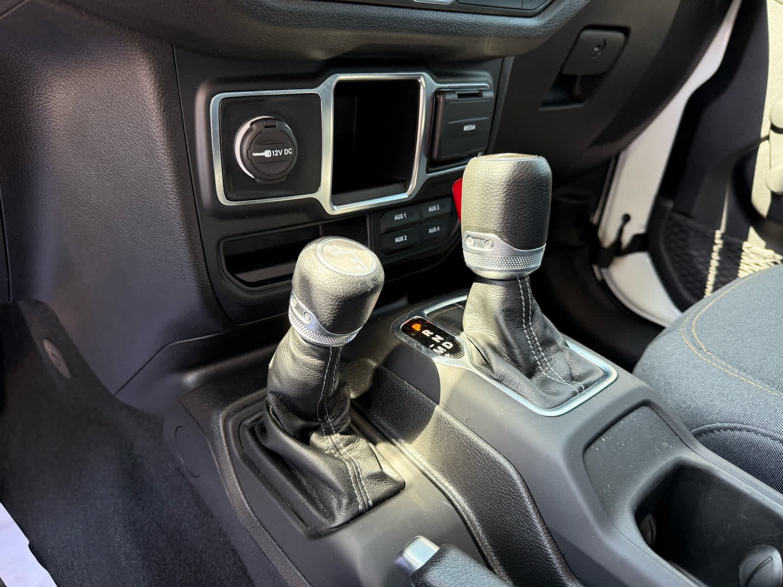Used 2024 Bright White Clearcoat Jeep Sport image 21