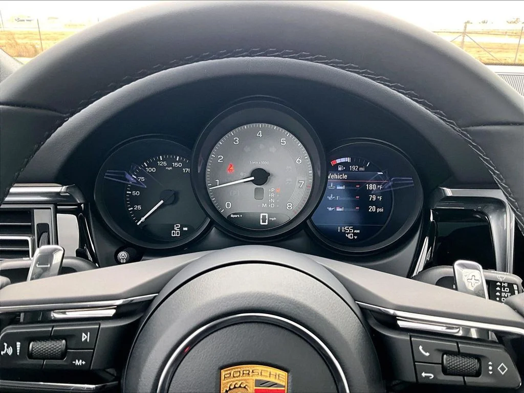 2026 Porsche Macan S - Photo 25