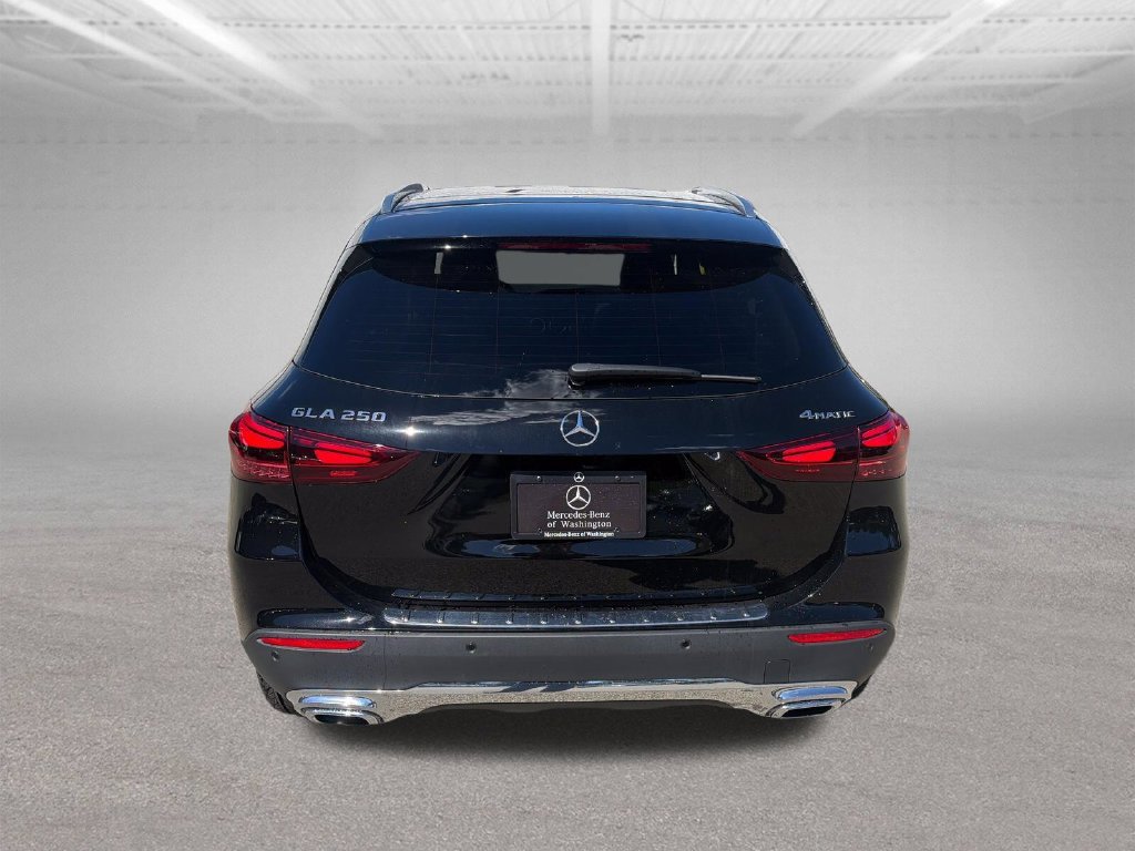 New 2026 Night Black Mercedes-Benz GLA 250 image 7