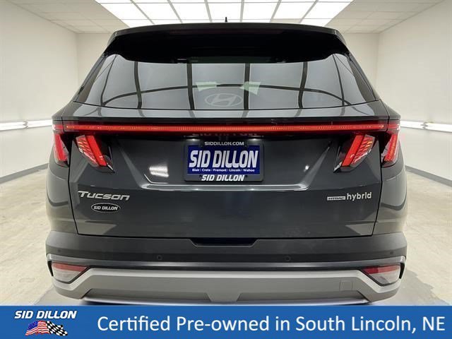 Used 2024 Diamond Black Crystal Pearlcoat Jeep Limited image 5