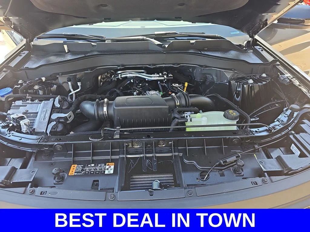 New 2026 Carbonized Gray Metallic Ford Tremor® image 34