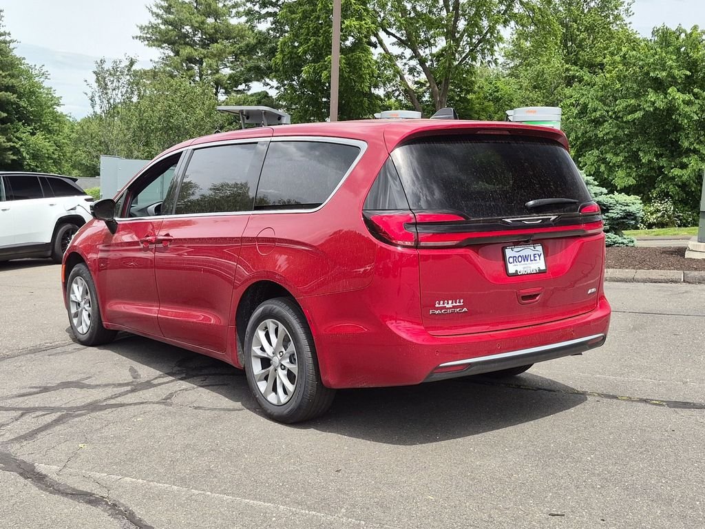 New 2027 Red Hot Pearl-Coat Exterior Paint Chrysler Select image 5
