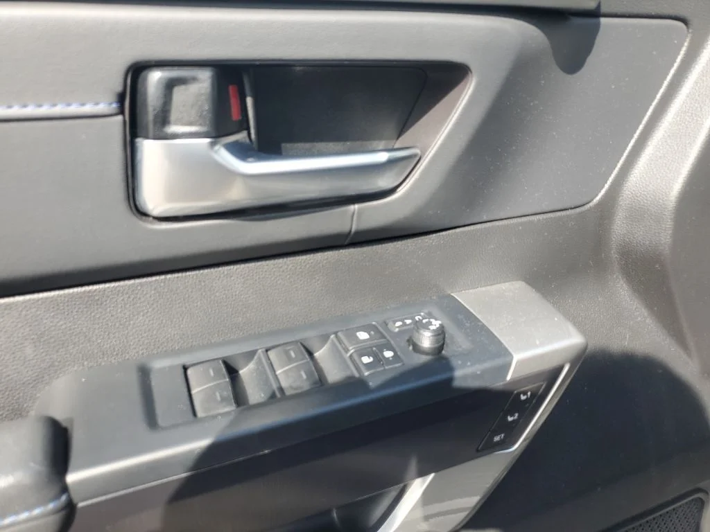 Used 2025 Gray Toyota Platinum image 17