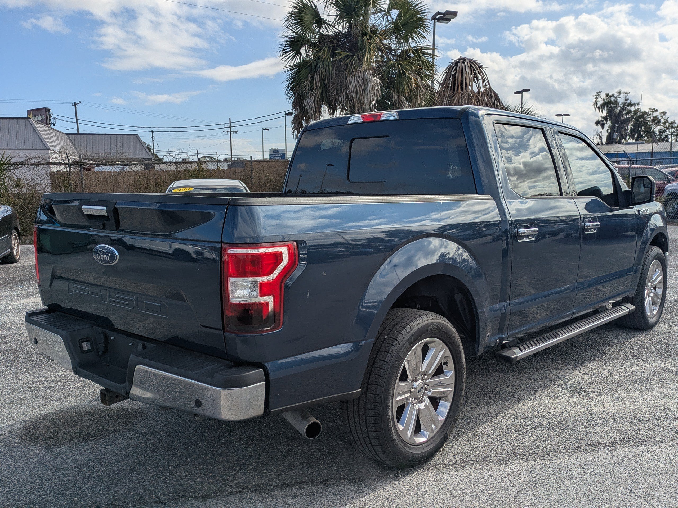 Used 2019 Blue Jeans Metallic Ford XLT image 4