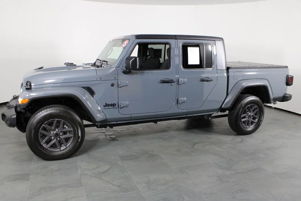 2025 Jeep Gladiator Sport S - Photo 11