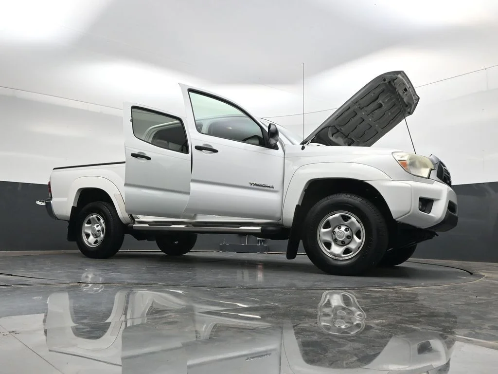 Used 2015 White Toyota PreRunner image 45