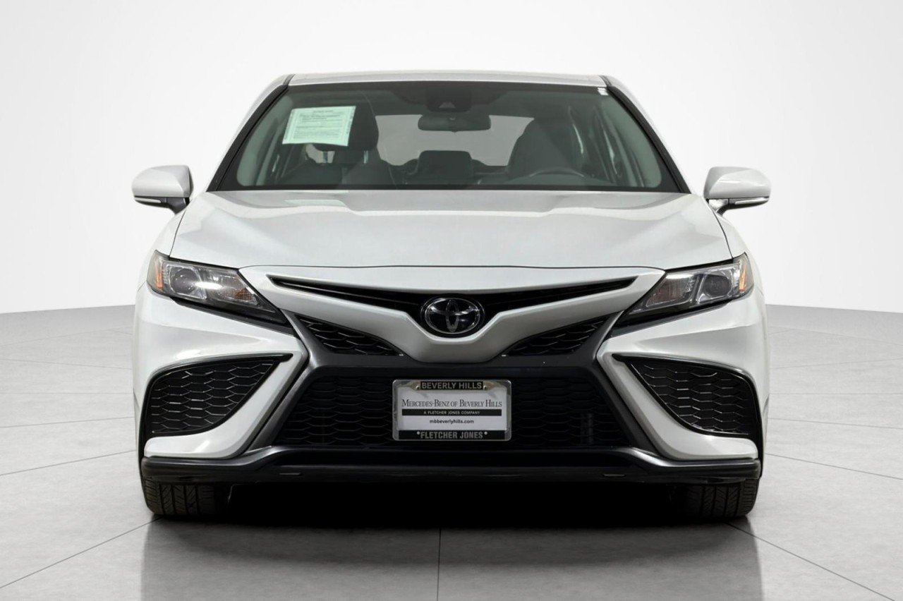 Used 2024 GREY Toyota SE image 8