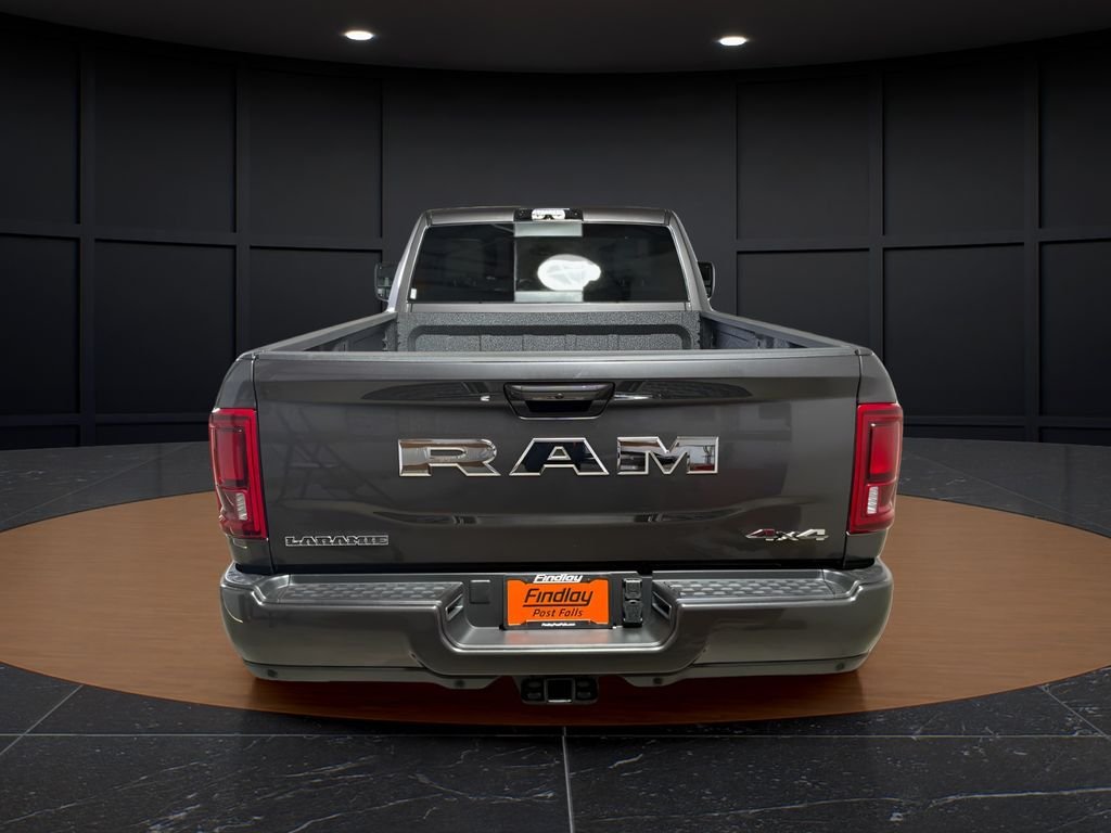 New 2026 Granite Crystal Metallic Clear-Coat Exterior Paint RAM Laramie image 4