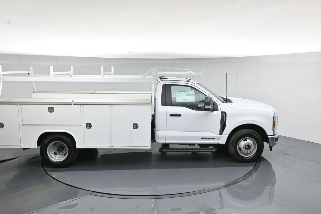 New 2025 White Ford XL image 44