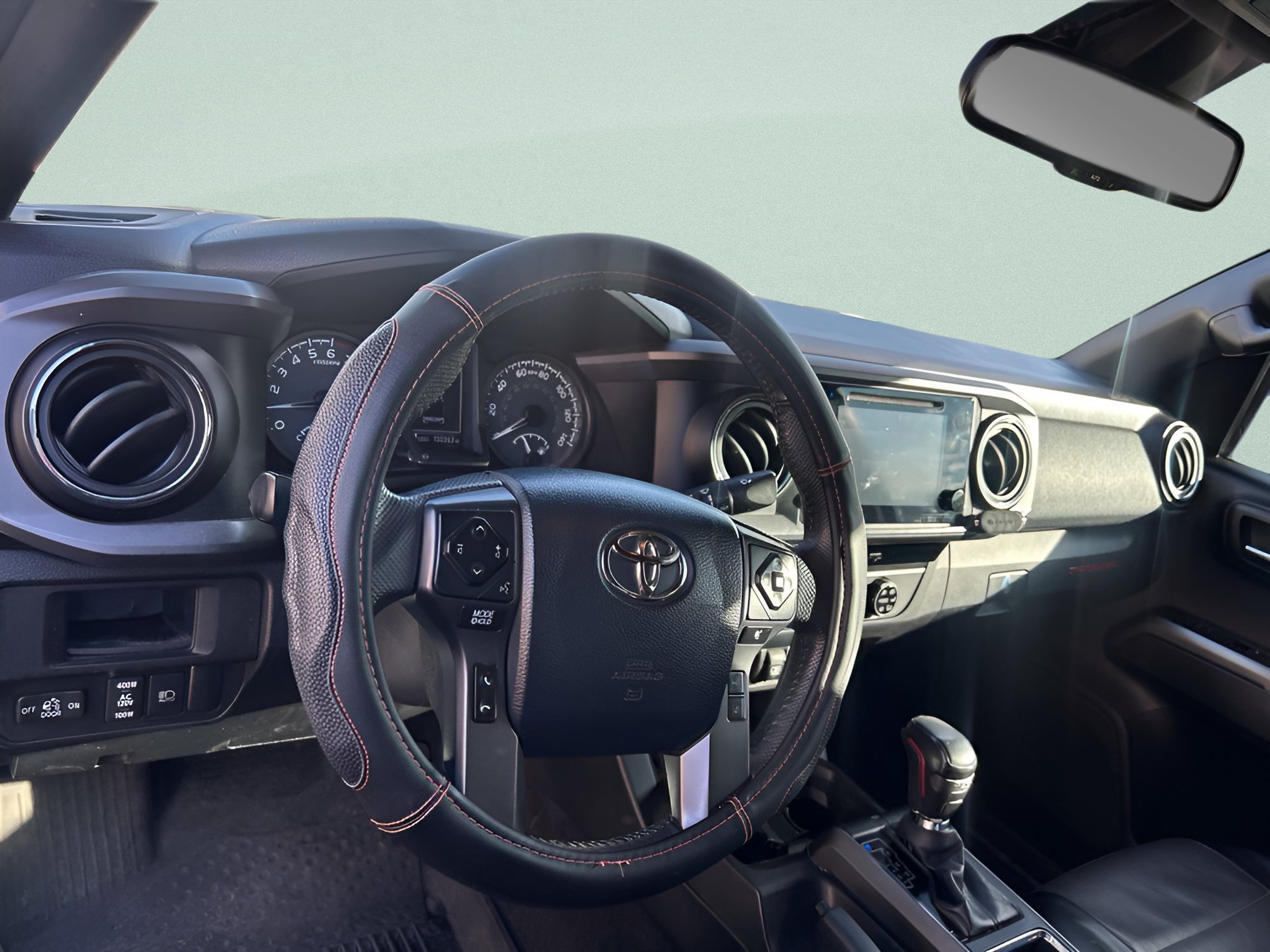 Used 2018 Super White Toyota TRD Sport image 20