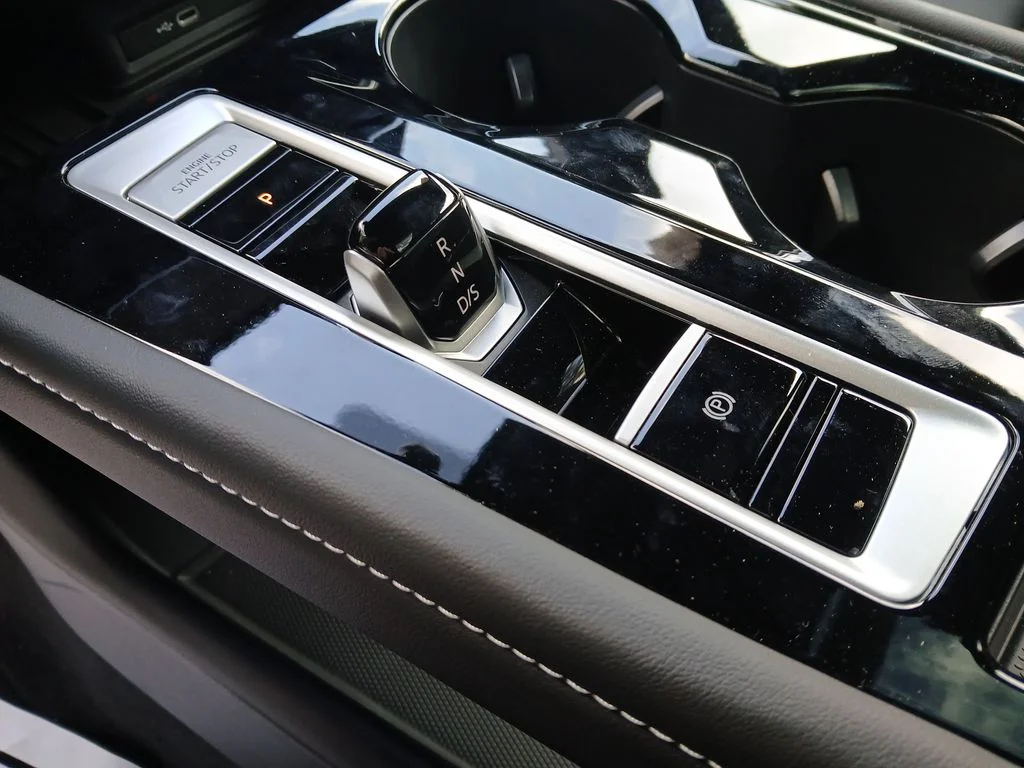 2026 Volkswagen Atlas Cross Sport SE w/Tech - Photo 23