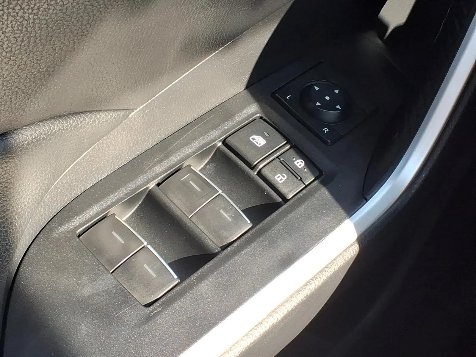 Certified Used 2025 Silver Toyota XLE image 18