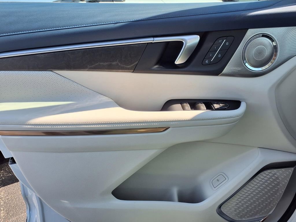 2026 Buick Enclave Avenir - Photo 11
