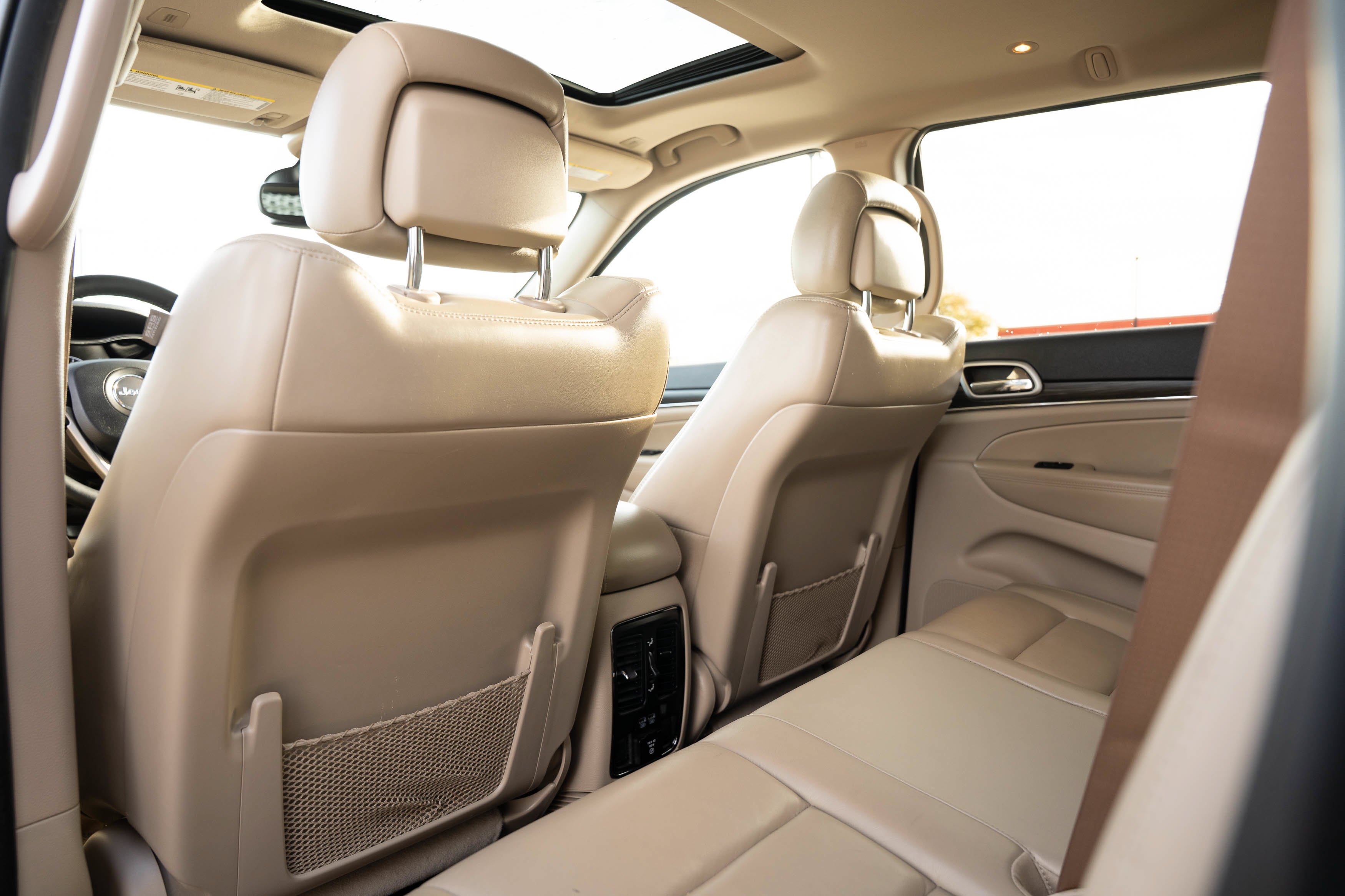 Used 2019 Slate Blue Pearlcoat Jeep Limited image 21