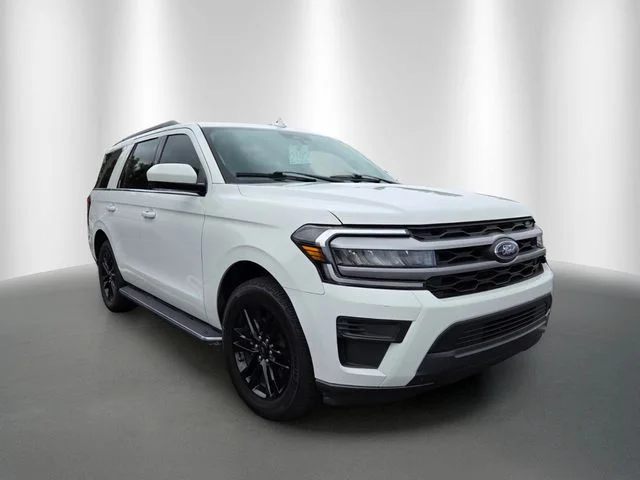Certified Used 2022 White Metallic Ford XLT image 5