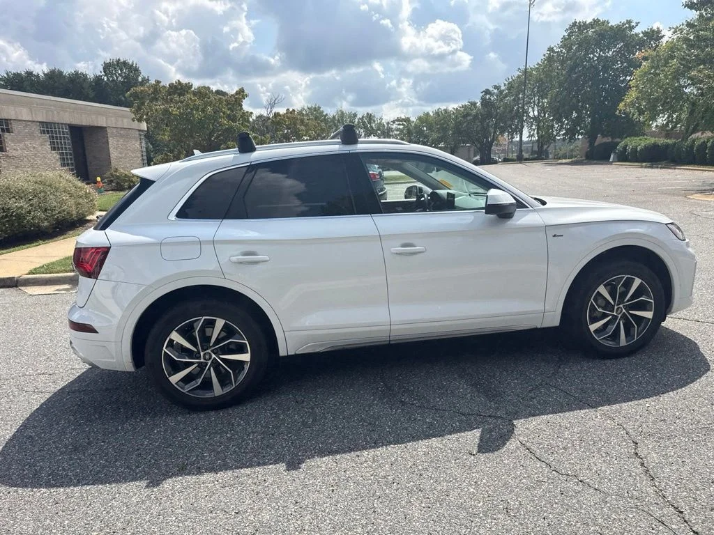 Used 2022  Audi 45 S line Premium image 11