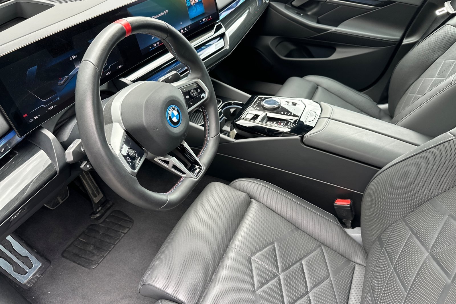 Used 2025 Brooklyn Grey Metallic BMW M60 image 9