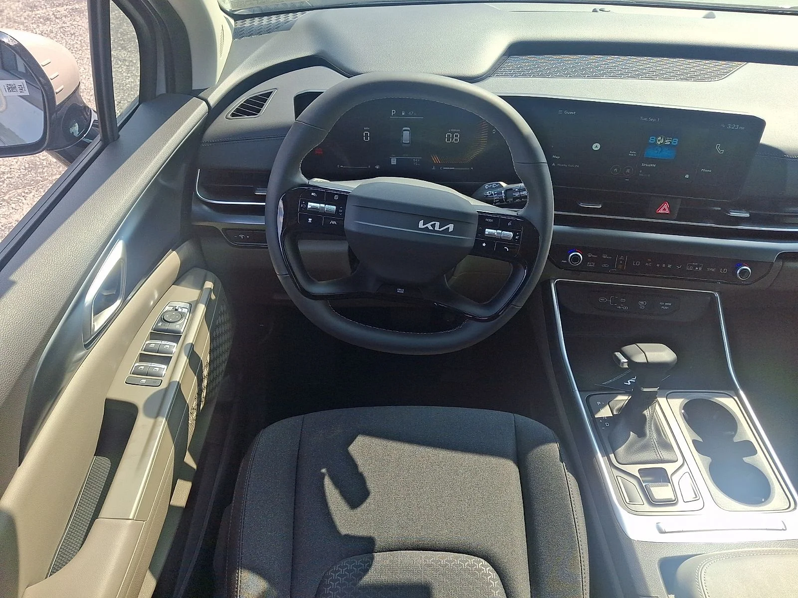 New 2027 White Kia LX image 10
