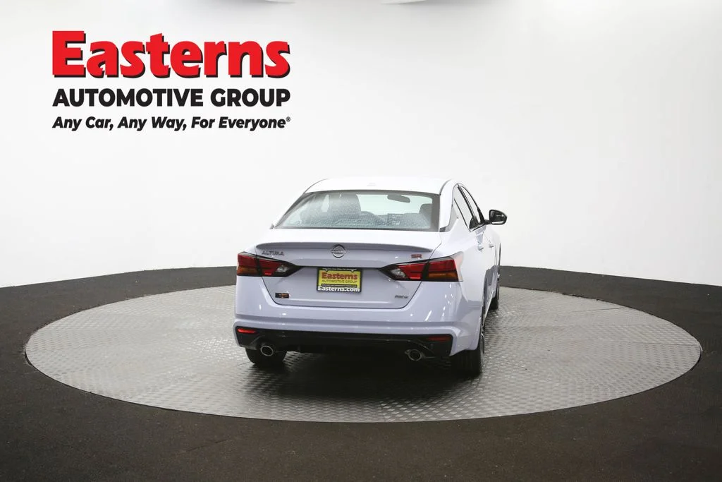 Used 2023 Gray Nissan 2.5 SR image 39