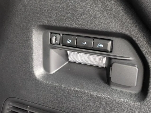 New 2026 Carbonized Gray Metallic Ford Tremor® image 50