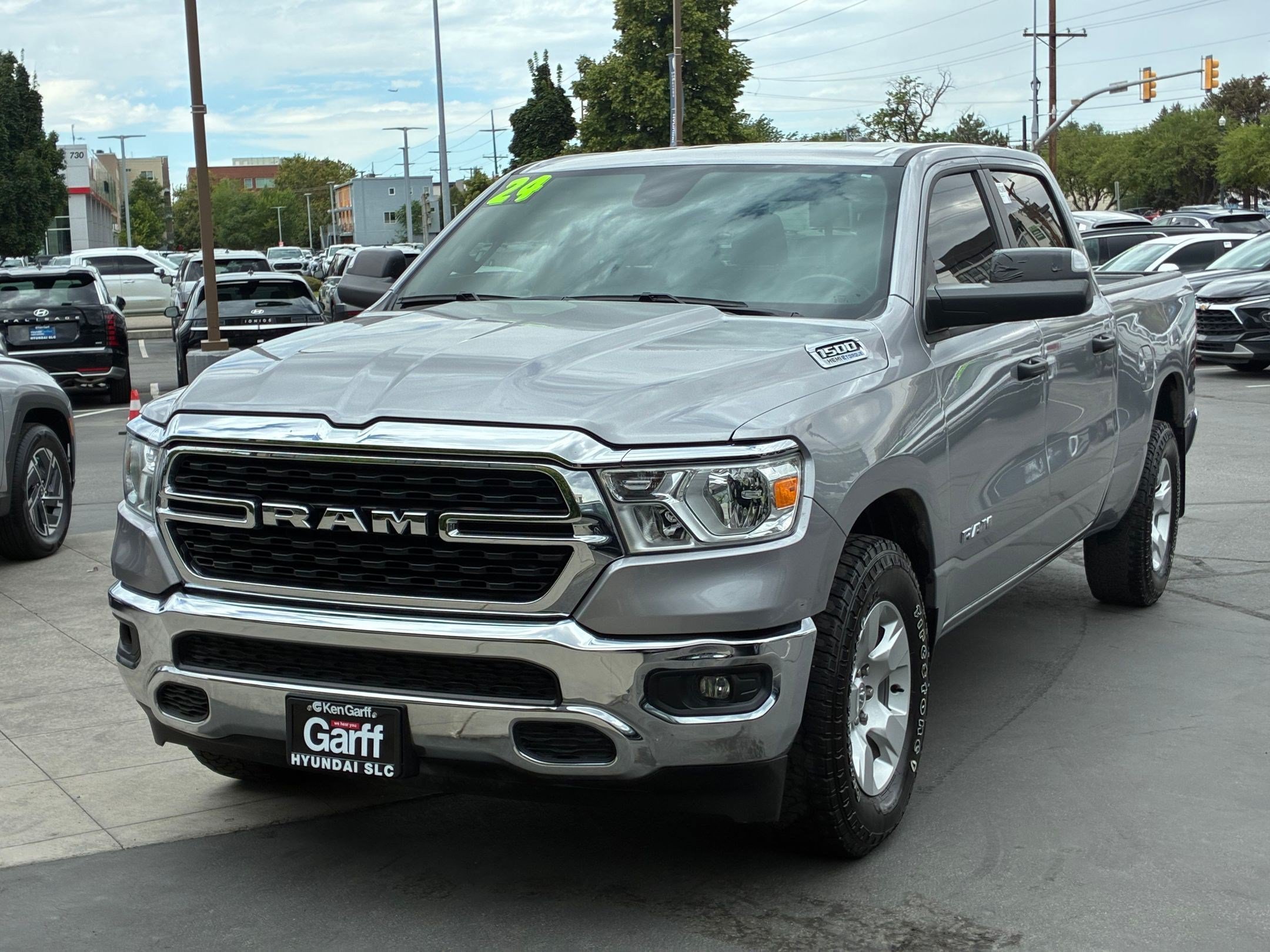 Used 2024 Billet Silver Metallic Clearcoat Ram Big Horn image 9