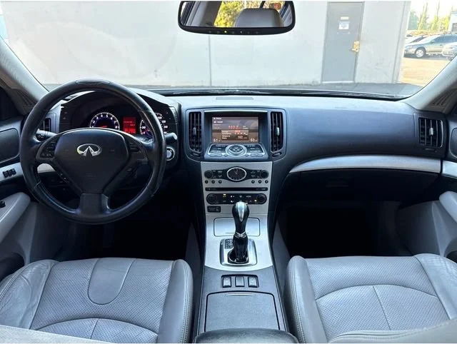 Used 2008 Platinum Graphite INFINITI Journey image 11