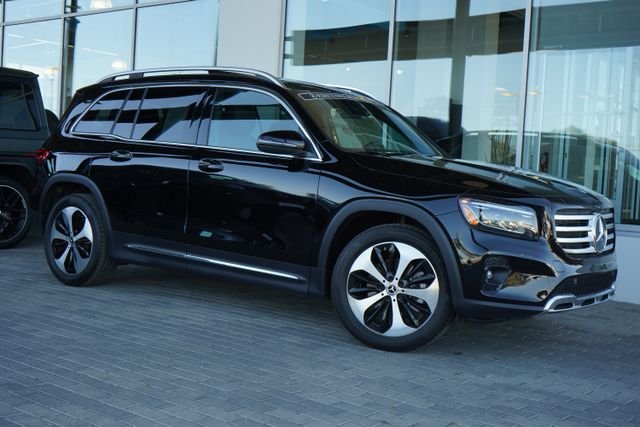 2026 Mercedes-Benz GLB GLB 250's photo