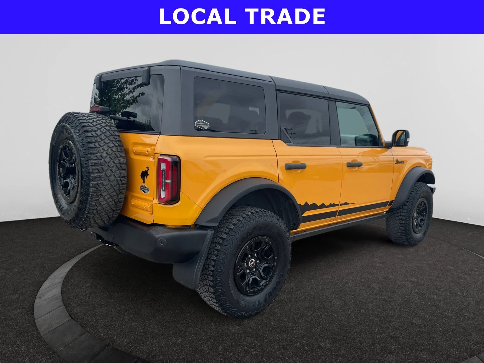 Used 2022 ORANGE Ford WILDTRAK image 5