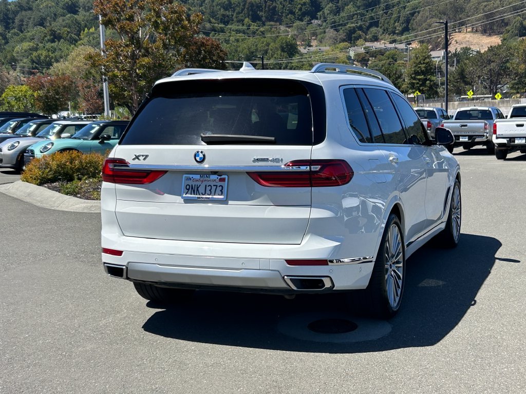 Used 2021 Alpine White BMW xDrive40i image 5