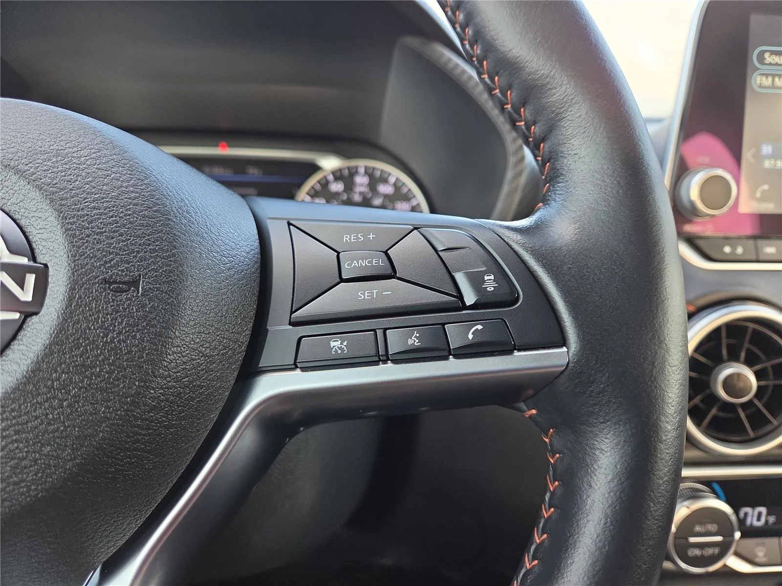 Used 2024 Atlantic Gray Metallic/Super Black Nissan SR image 13